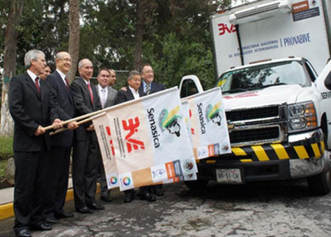 Figura 4. El Gobierno federal y las autoridades oficiales liberan el primer envío de vacunas en julio de 2012